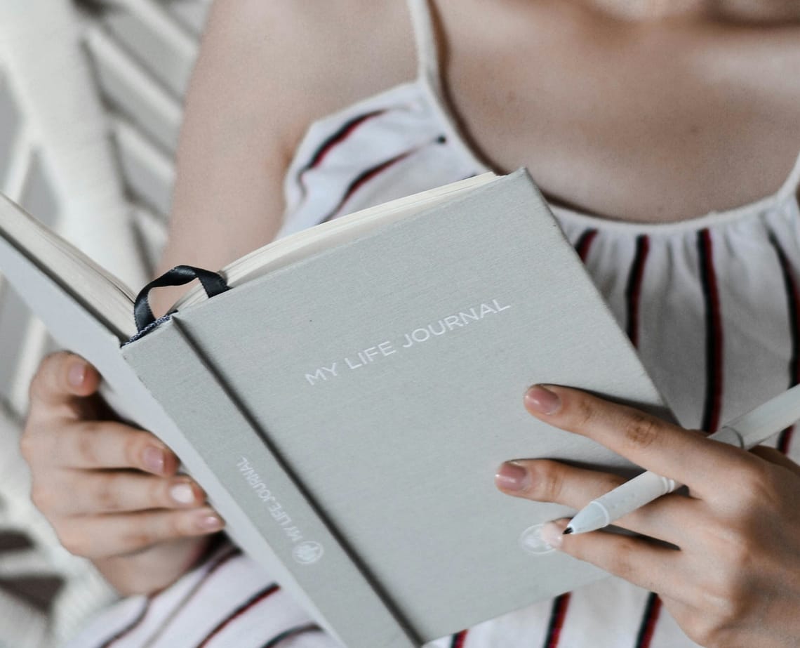 AI 연말회고 서비스 Year Log 운영기 (2편) - 데이터 분석과 제품 방향성